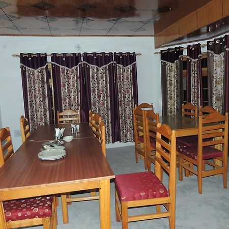 Ldumra Oasis Hotell Hundar Exteriör bild