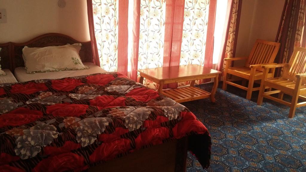 Ldumra Oasis Hotell Hundar Exteriör bild