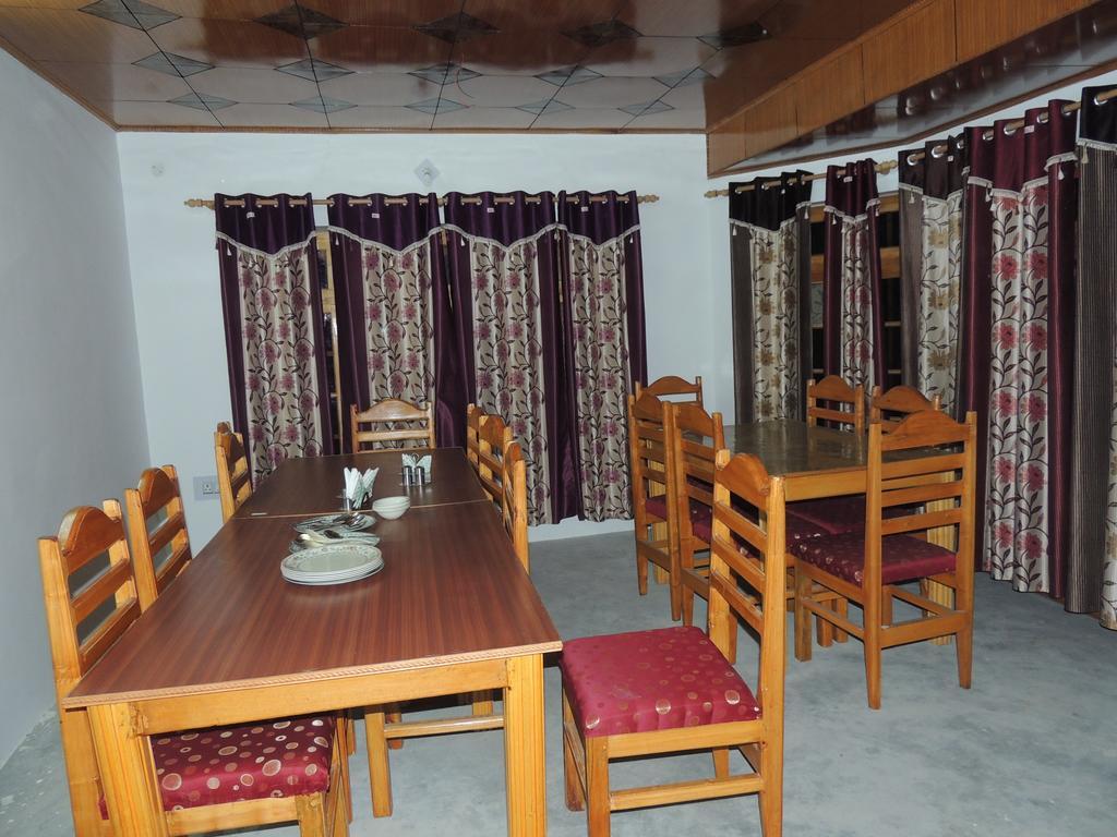 Ldumra Oasis Hotell Hundar Exteriör bild
